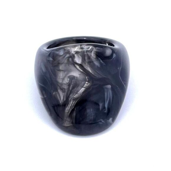 Black with Light Gray Swirl Acrylic Geometric Chunky Statement Ring Size 8.5 - Picture 3 of 8
